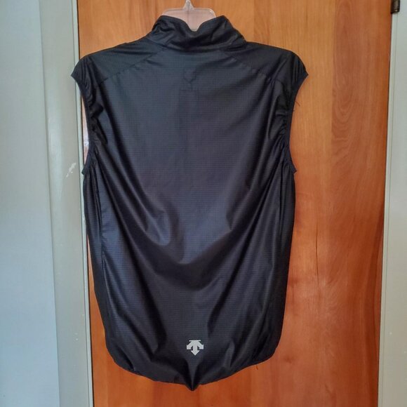 Men's Descente Cycle Vest - Size M - Picture 2 of 6